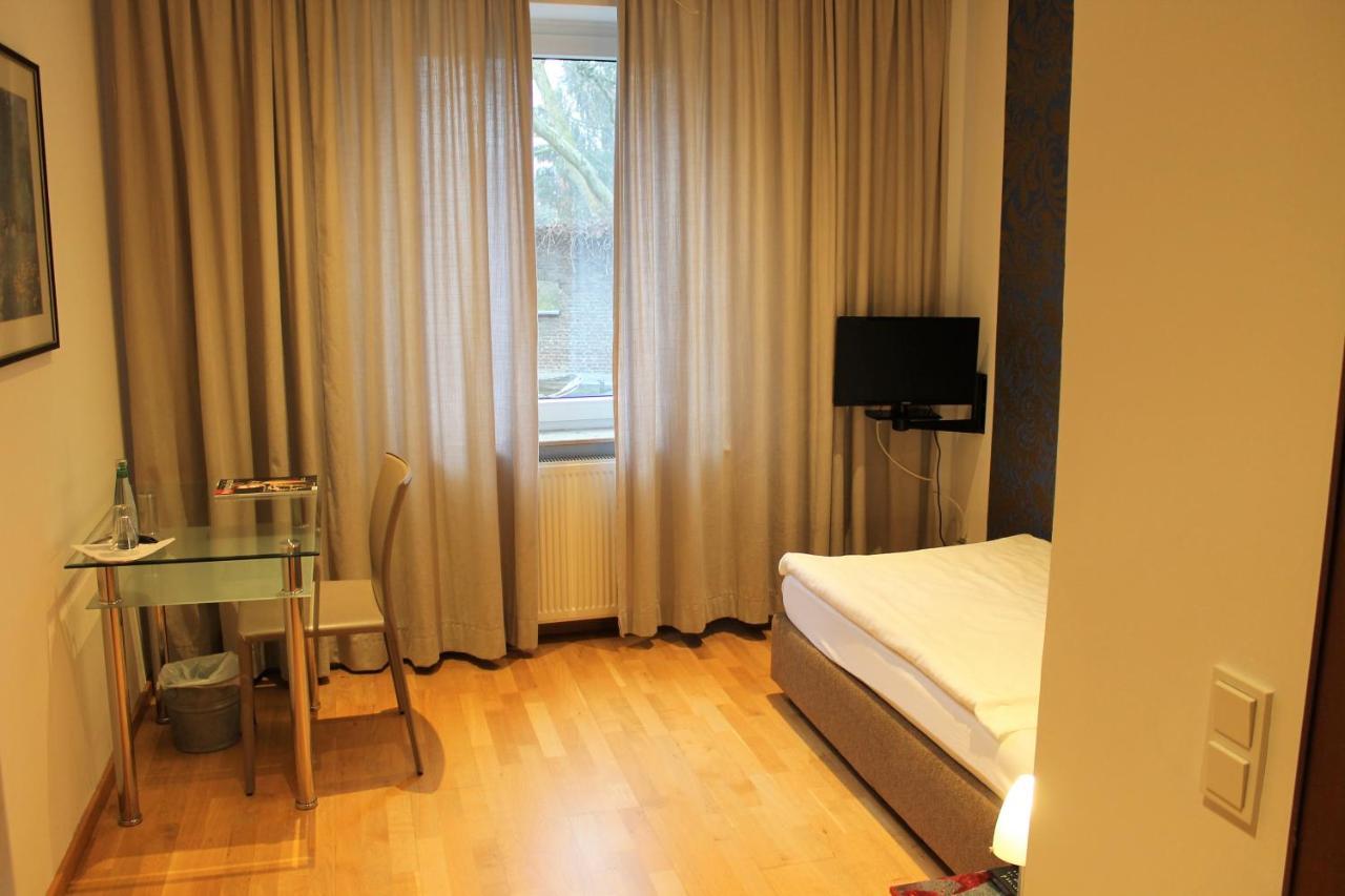 Hotel Stern ดุสเซลดอร์ฟ ภายนอก รูปภาพ